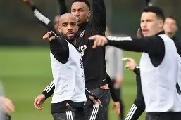 BOB体育-毕尔巴鄂竞技迎来里程碑备战CBA常规赛今晨纽卡斯尔备战欧联之后，转会期上海申花备战法国杯(毕尔巴鄂竞技0比2阿森纳)